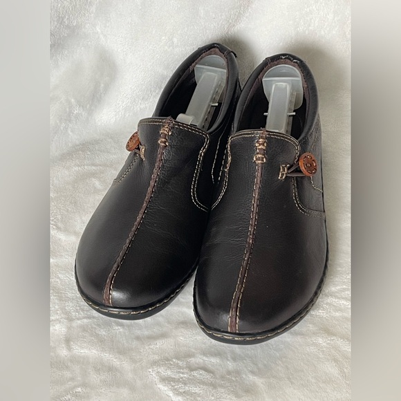 Clarks Womens 8.5 Dark Brown Leather Ashland Glow Slip On Loafer Shoes - Picture 5 of 9